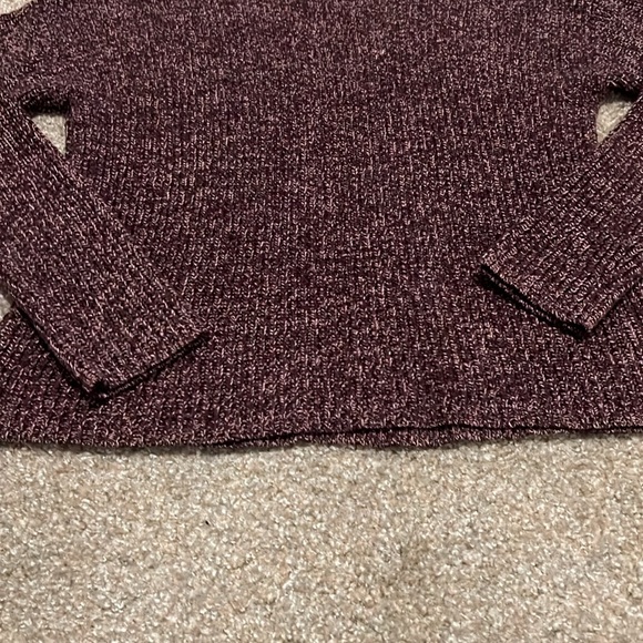 Marine Layer Purple V Neck Sweater in Large - Picture 9 of 9